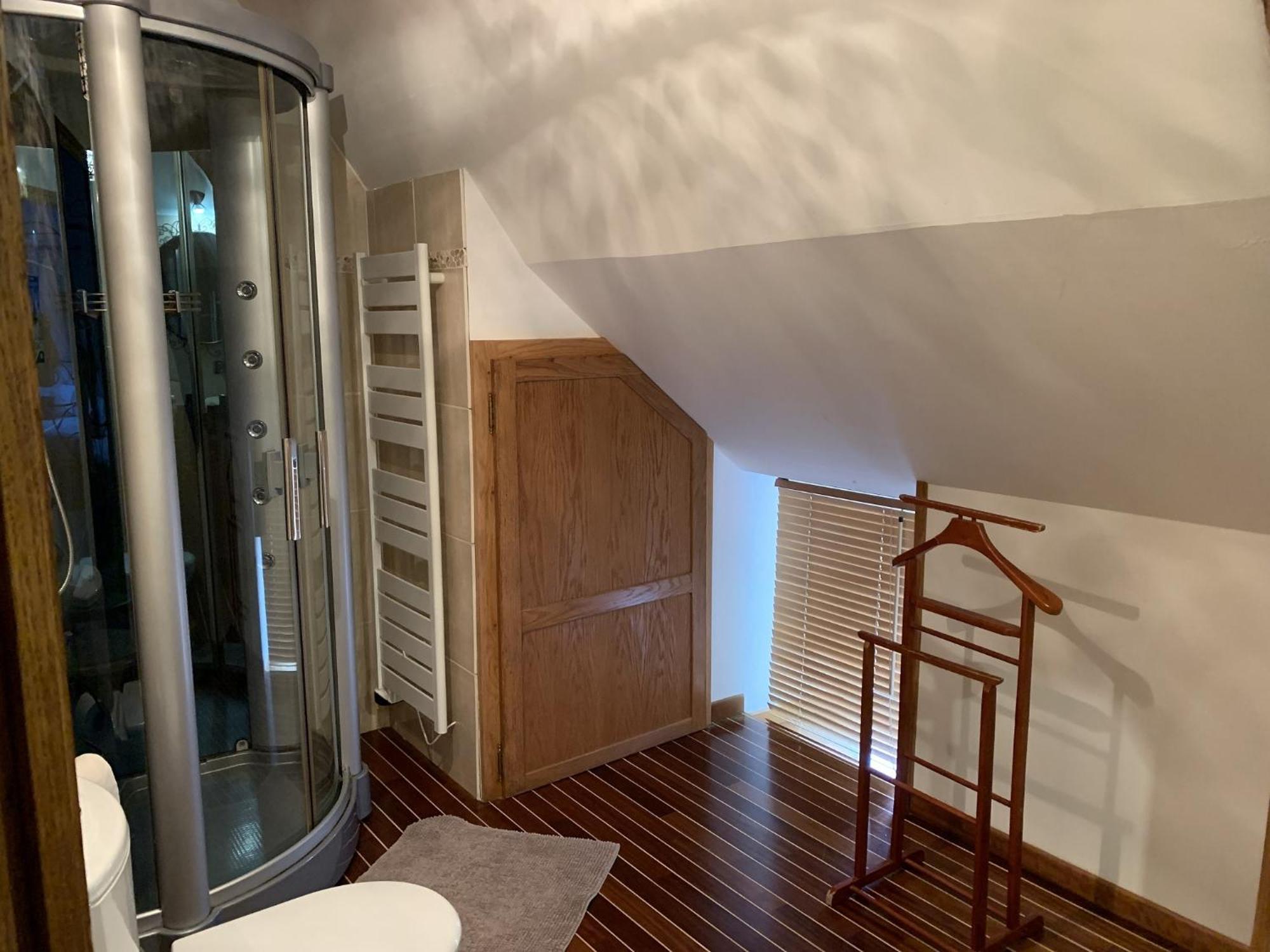 Le Clos Des Tilleuls: D-Day Suites with Private Spa Experiences La Vendelee Exterior photo