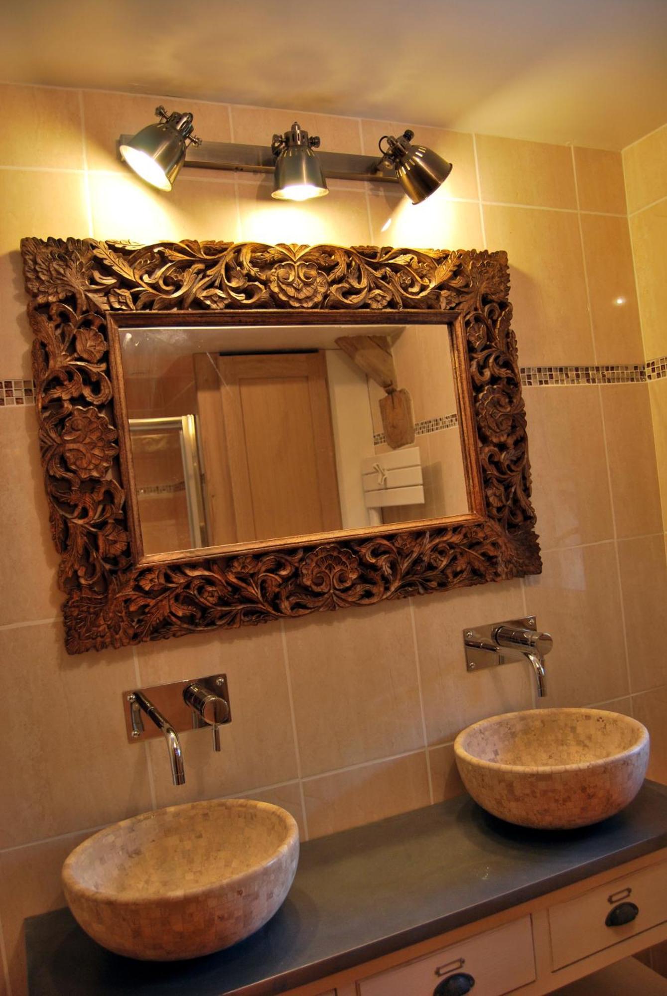 Le Clos Des Tilleuls: D-Day Suites with Private Spa Experiences La Vendelee Exterior photo