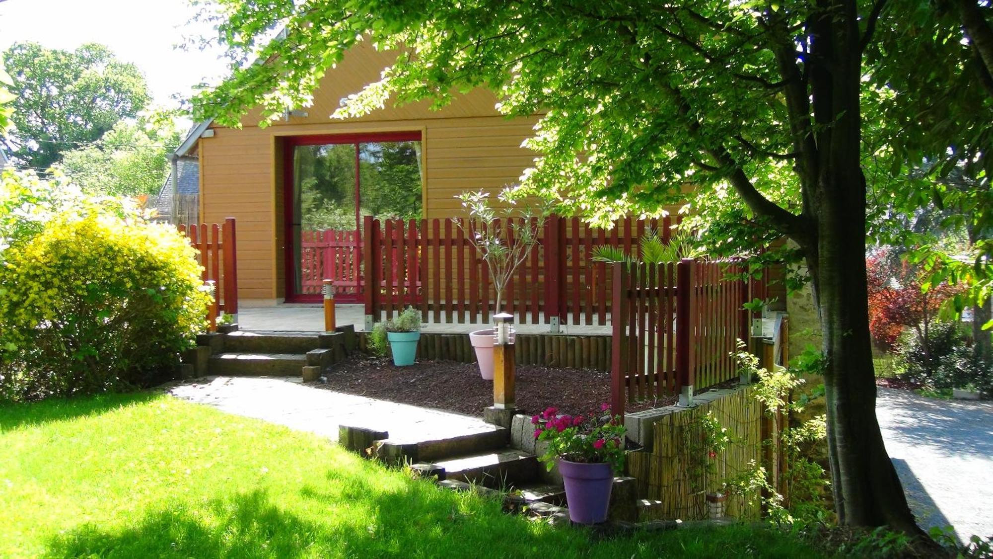 Le Clos Des Tilleuls: D-Day Suites with Private Spa Experiences La Vendelee Exterior photo