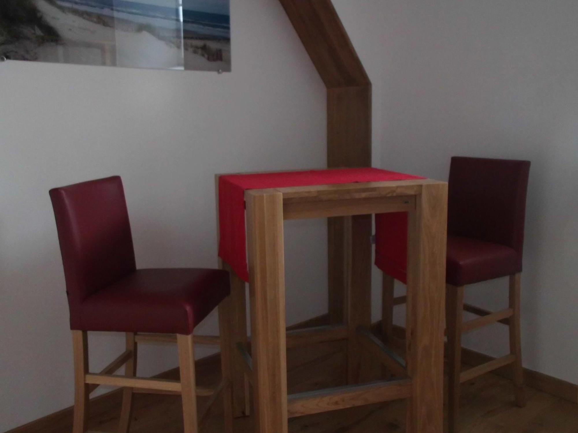 Le Clos Des Tilleuls: D-Day Suites with Private Spa Experiences La Vendelee Room photo