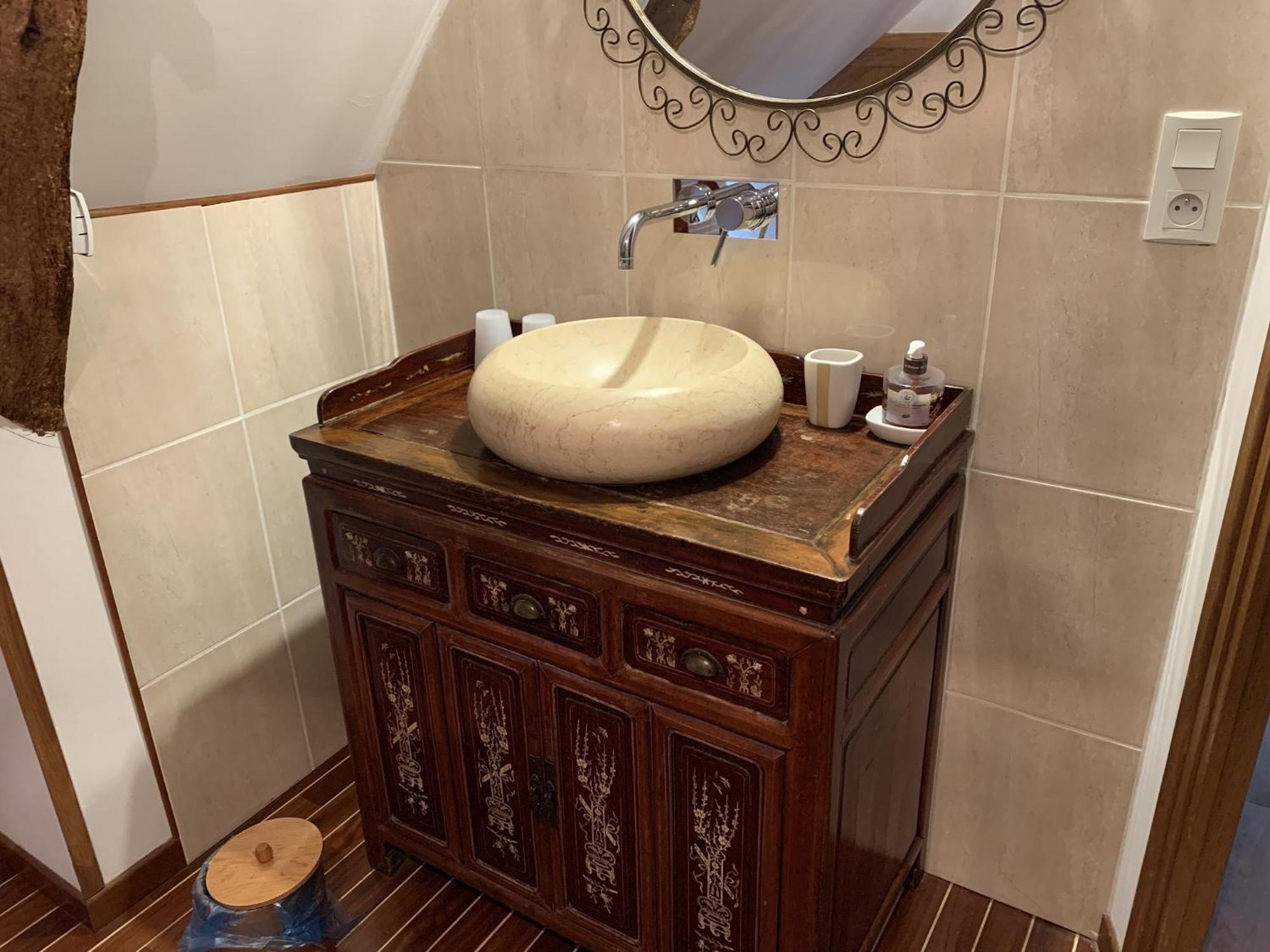 Le Clos Des Tilleuls: D-Day Suites with Private Spa Experiences La Vendelee Exterior photo